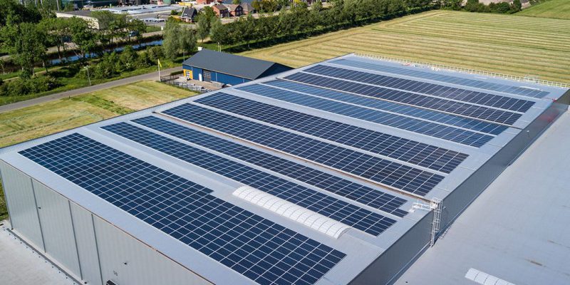 Duurzame zonnepanelen op het dak van LCW Gronignen